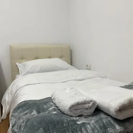 旅馆 Kevin 地拉那